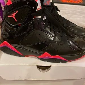 Women’s jordan retro 7’s sze 9.5